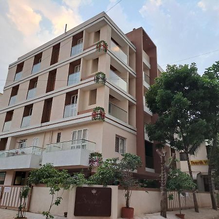 Bouquet Residency Hotel นาสิก ภายนอก รูปภาพ