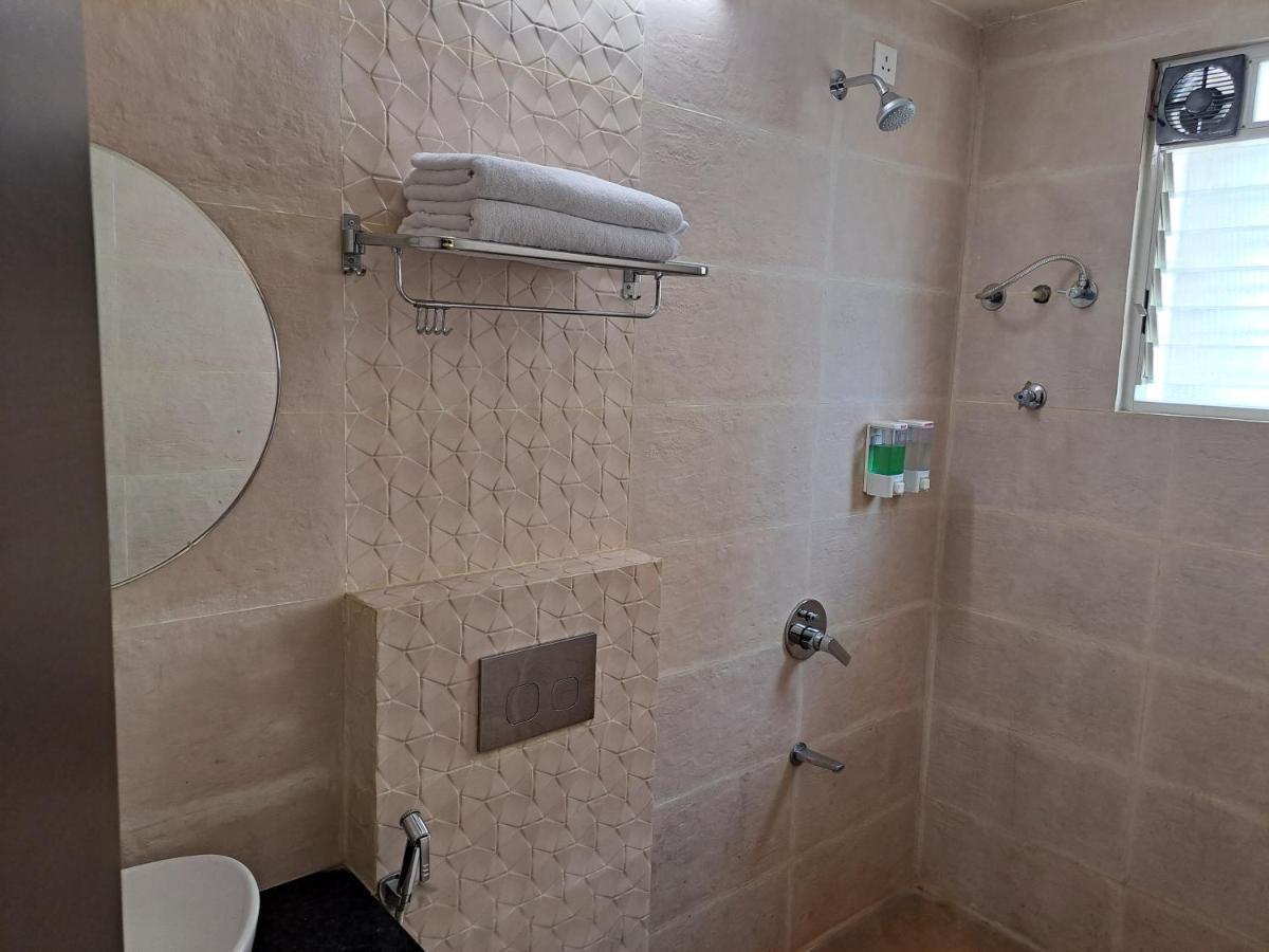 Bouquet Residency Hotel นาสิก ภายนอก รูปภาพ