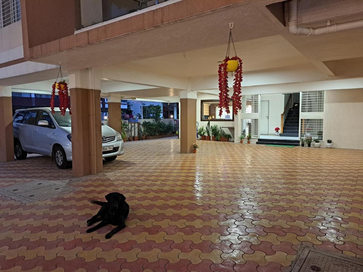 Bouquet Residency Hotel นาสิก ภายนอก รูปภาพ