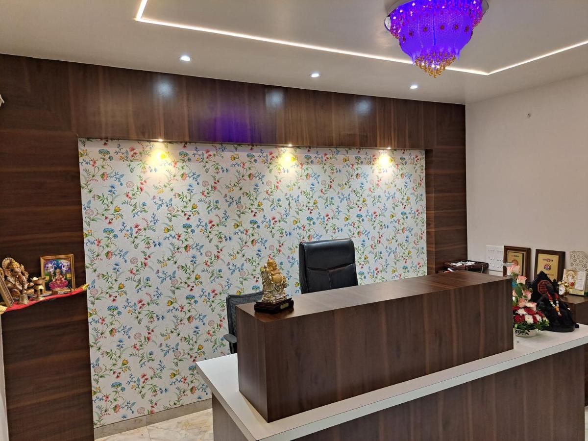 Bouquet Residency Hotel นาสิก ภายนอก รูปภาพ