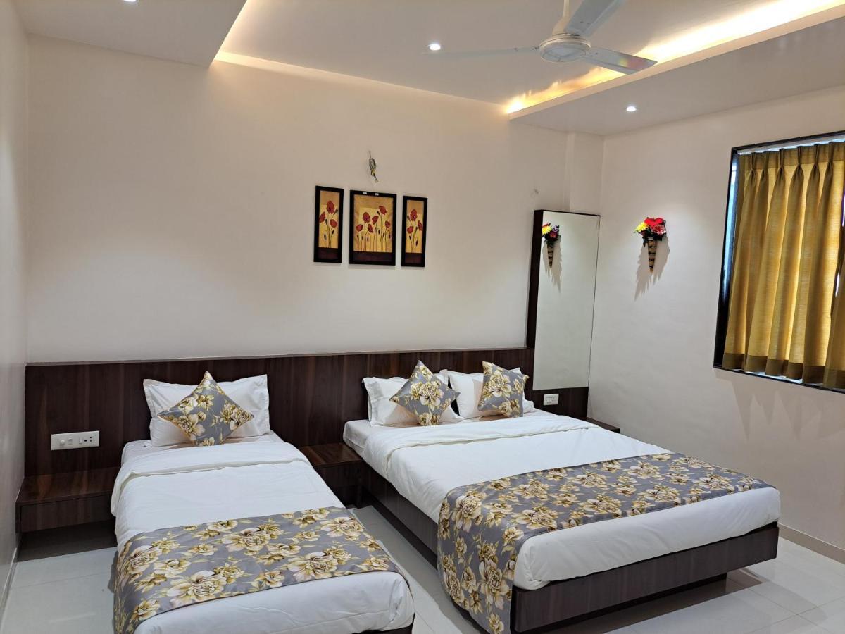 Bouquet Residency Hotel นาสิก ภายนอก รูปภาพ