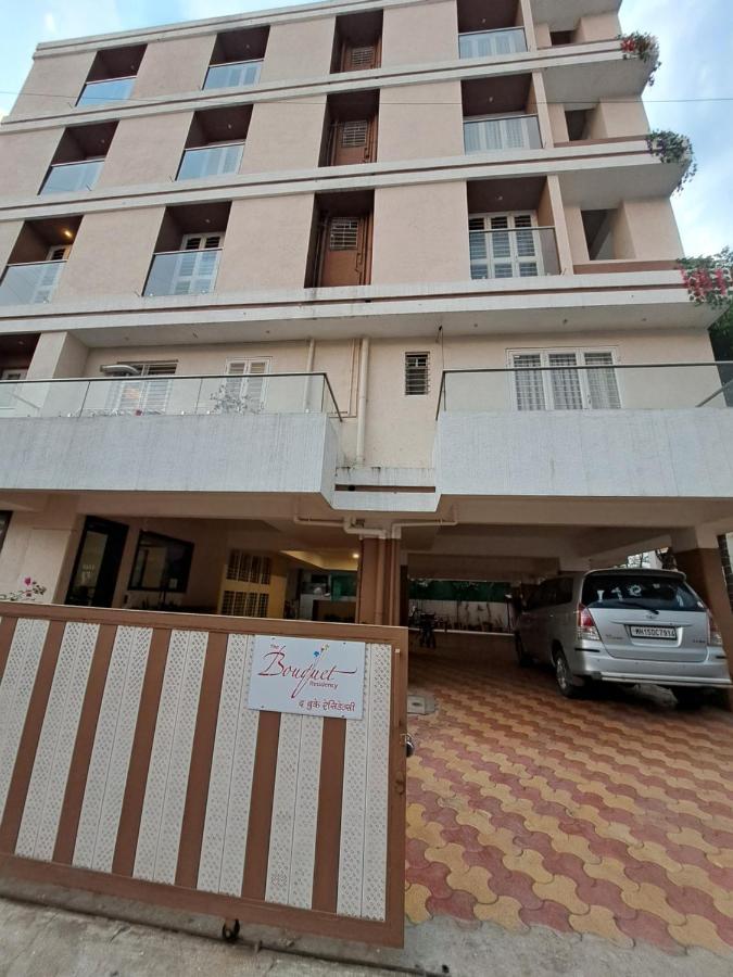 Bouquet Residency Hotel นาสิก ภายนอก รูปภาพ