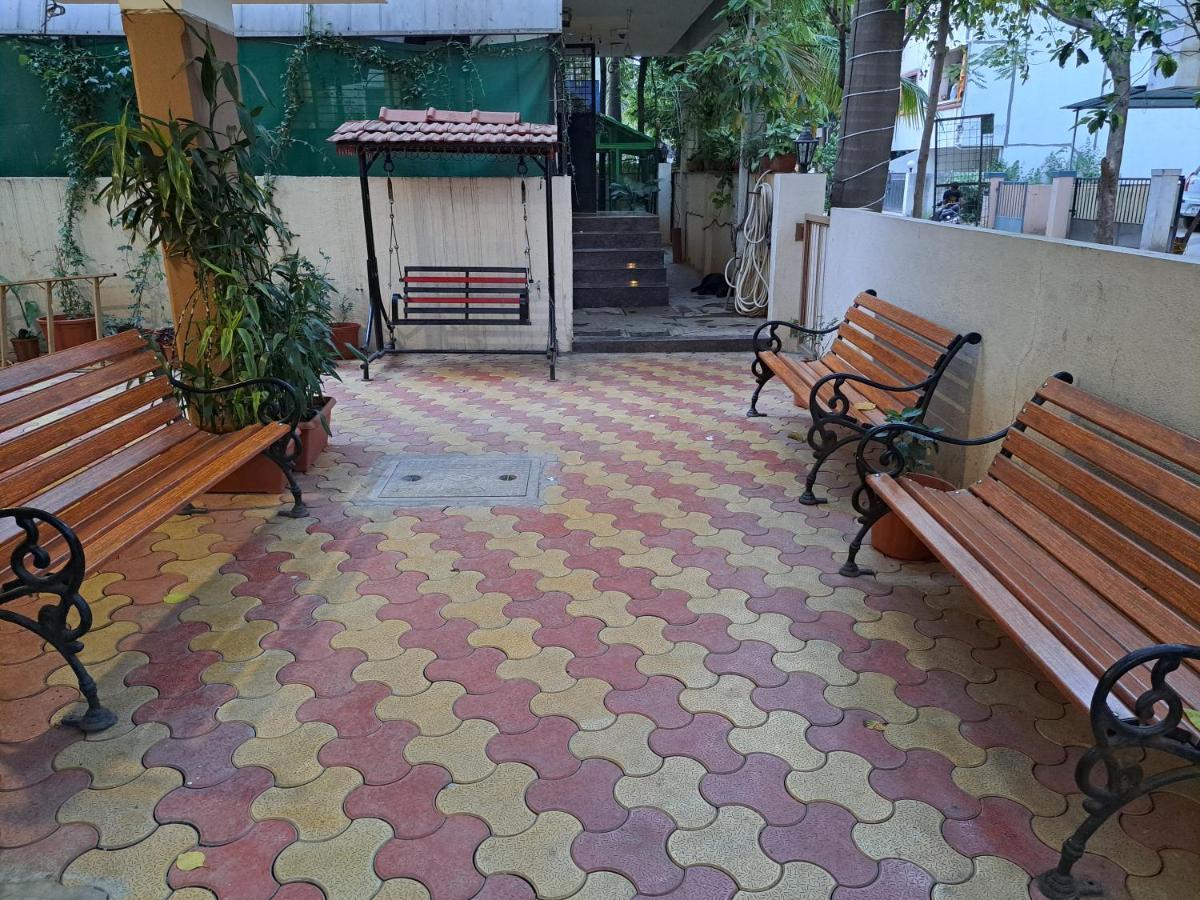 Bouquet Residency Hotel นาสิก ภายนอก รูปภาพ