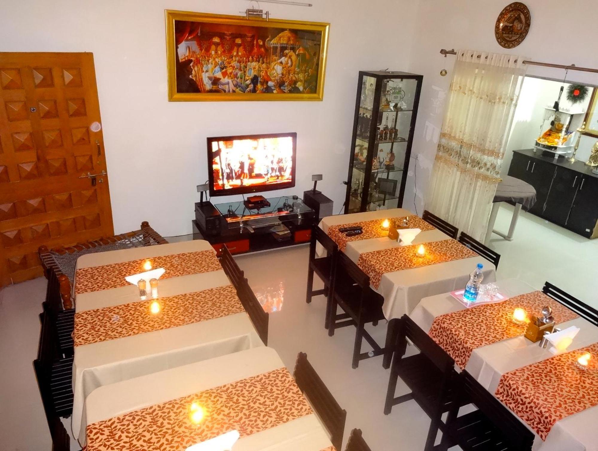 Bouquet Residency Hotel นาสิก ภายนอก รูปภาพ