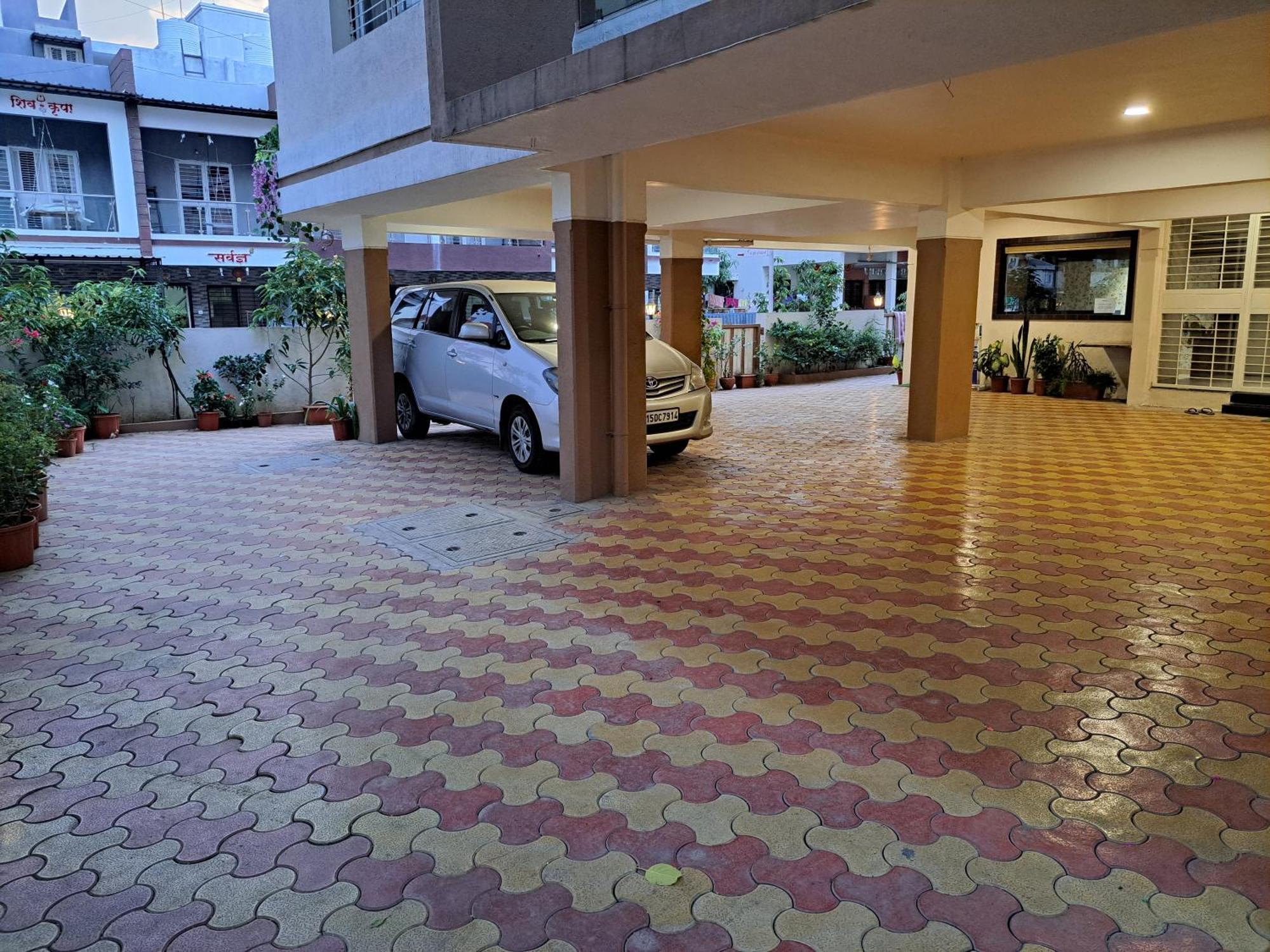 Bouquet Residency Hotel นาสิก ภายนอก รูปภาพ